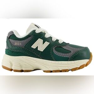 Kids New Balance 2002R Nightwatch Green Size 9